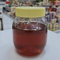 عسل كشميري طبيعي فاخر يتميز بلونه الذهبي وطعمه الغني، غني بالفوائد الصحية والطاقة، مثالي لتعزيز المناعة وإضافة نكهة مميزة لأطباقك اليومية.